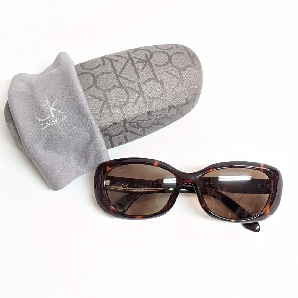 Calvin Klein Platinum Sunglasses in Brown